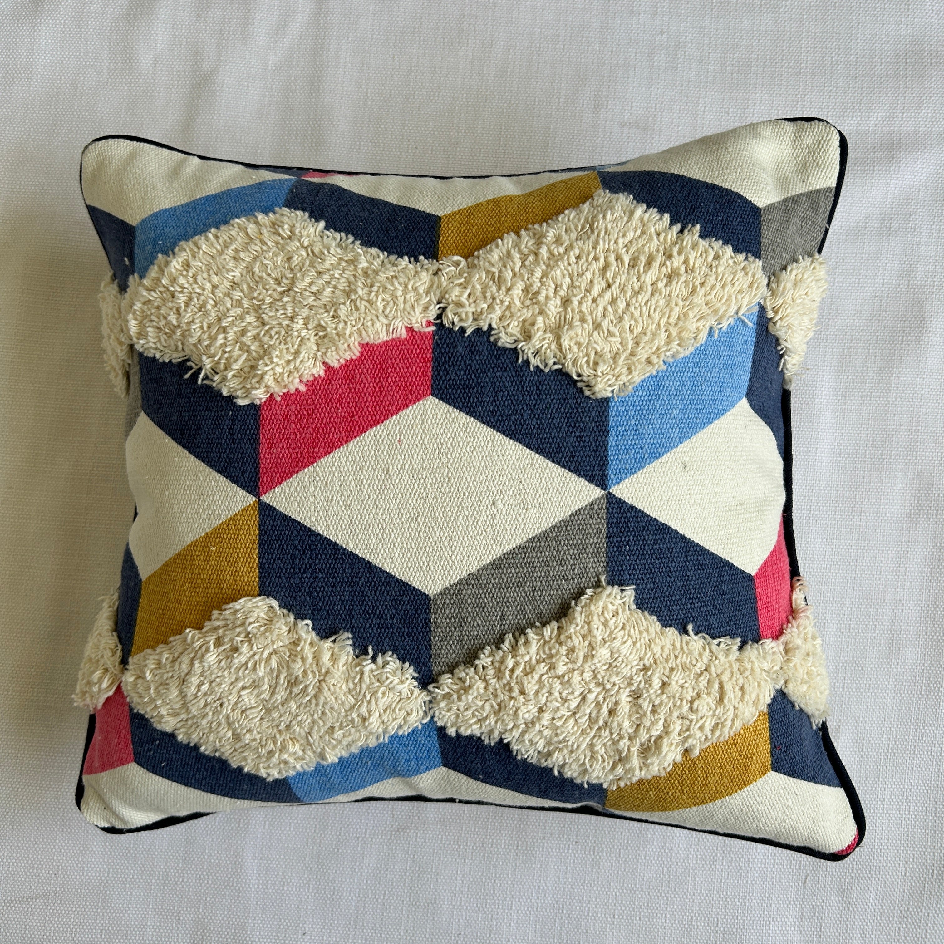 Color Block Tufted