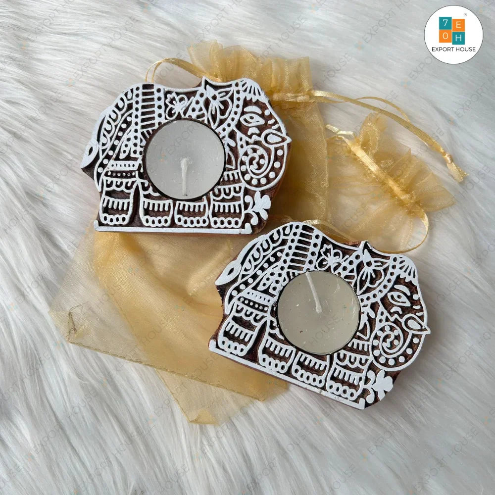 Christmas Themed Wooden Wooden Candle, Size:10cm (4")