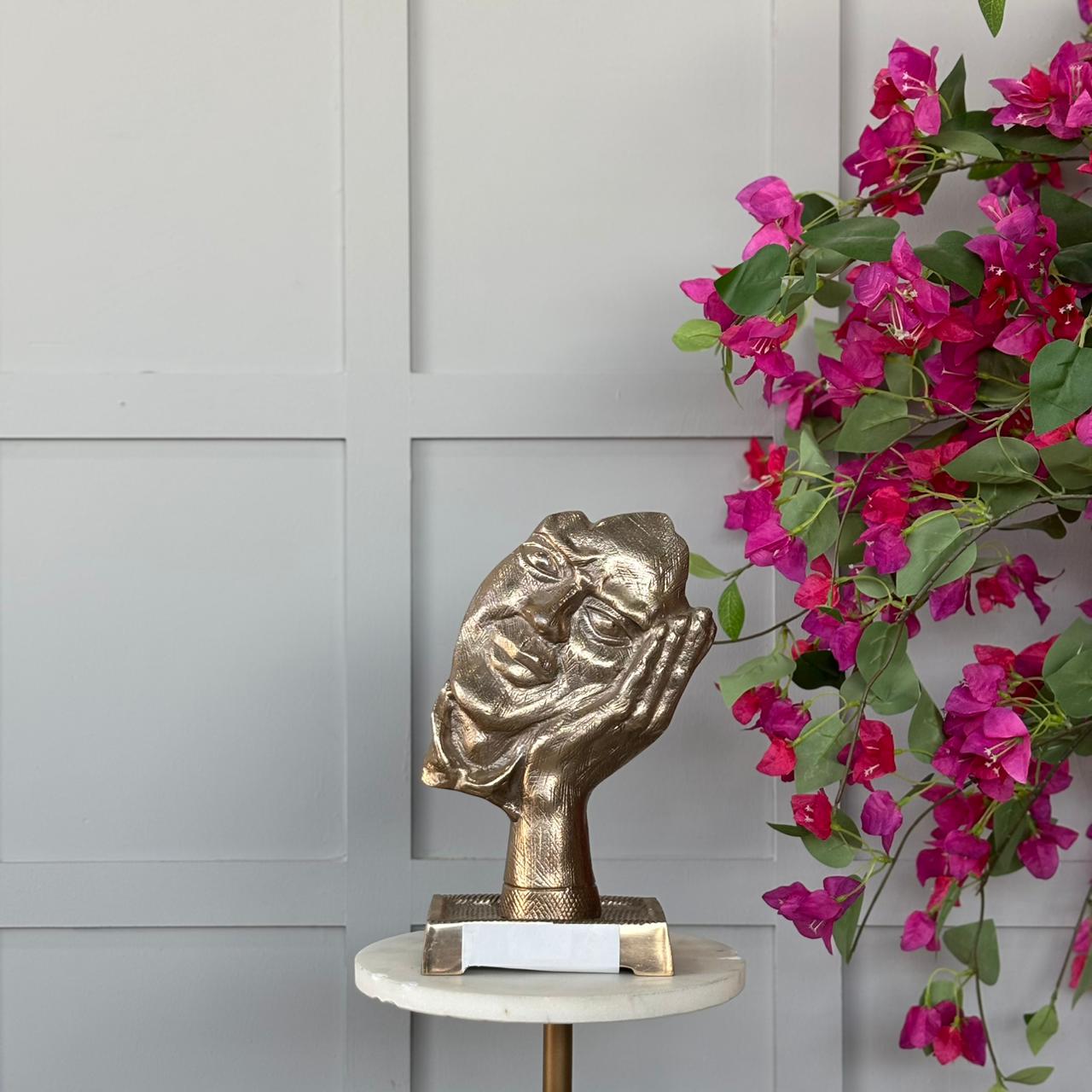 Sculptures & Statues