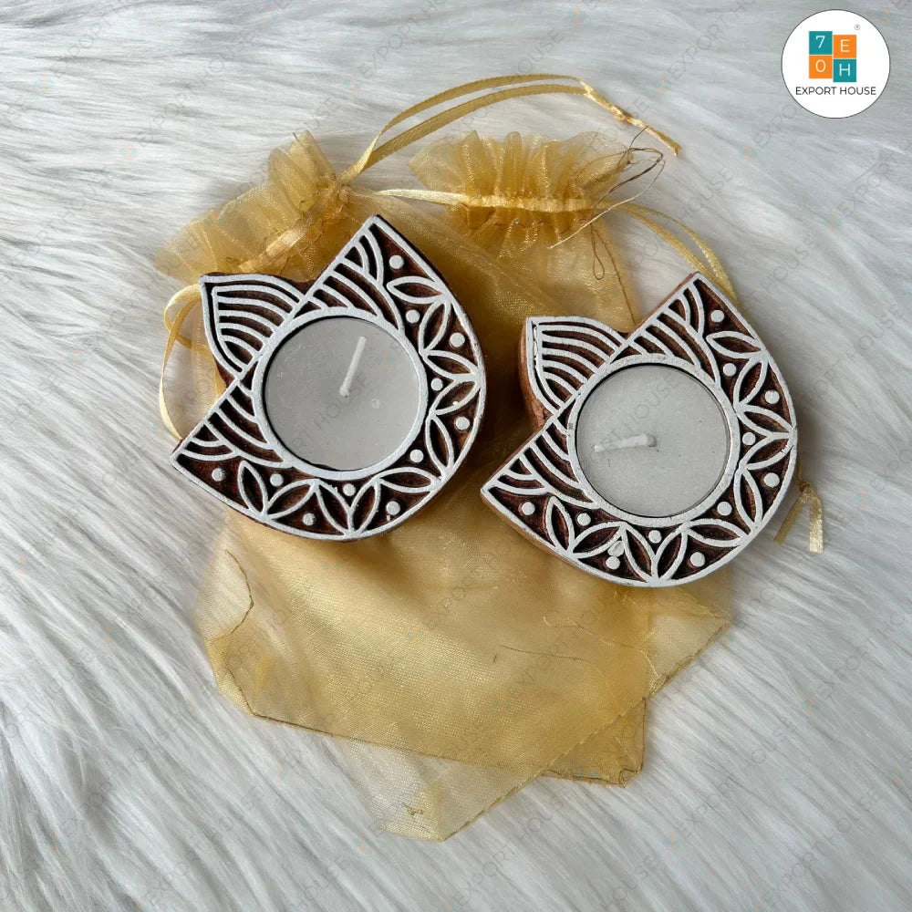 Christmas Themed Wooden Wooden Candle, Size:7.62cm (3")