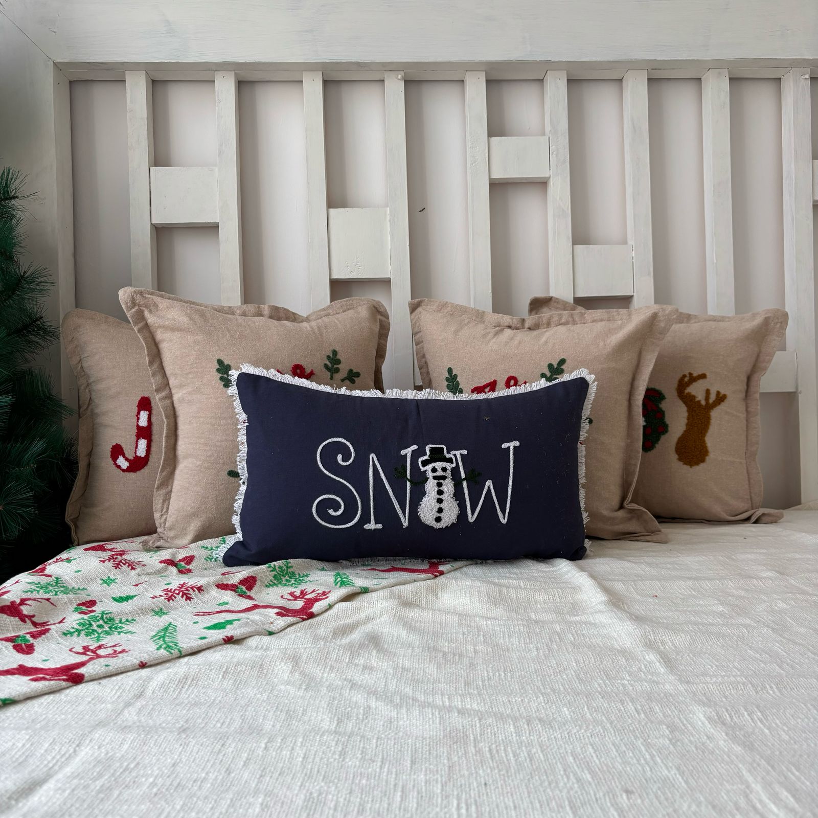 Cotton Embroidered Cushion Cover, 40cm X 40cm (16" X 16")