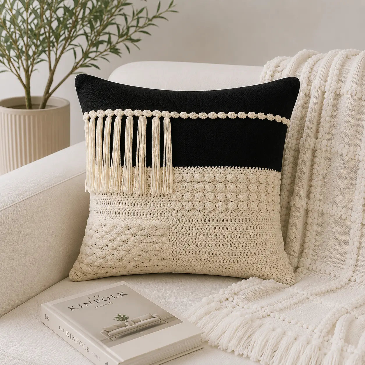 Braided noir fringe - Premium Cushion Cover